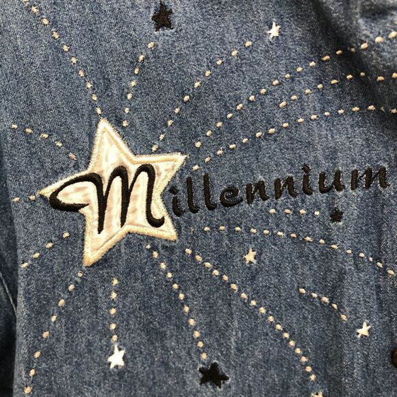 Karen Scott Millenium 2000 Embroidered Denim Button Down Womens Large - Picture 2 of 6